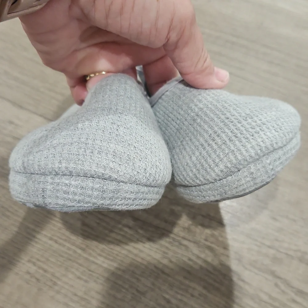Zara Baby Gray Monochrome House Slippers - Size 22-23 (US size 7-8) NWT